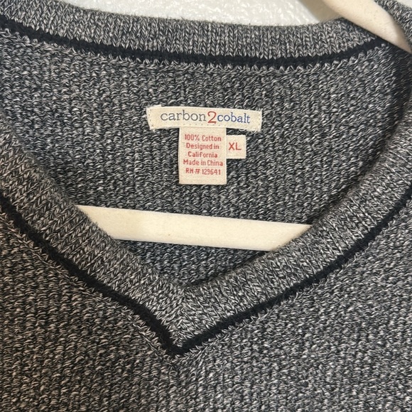 Carbon2Cobalt Men’s Cotton V Neck Sweater in Heather Charcoal / Black - Picture 3 of 4